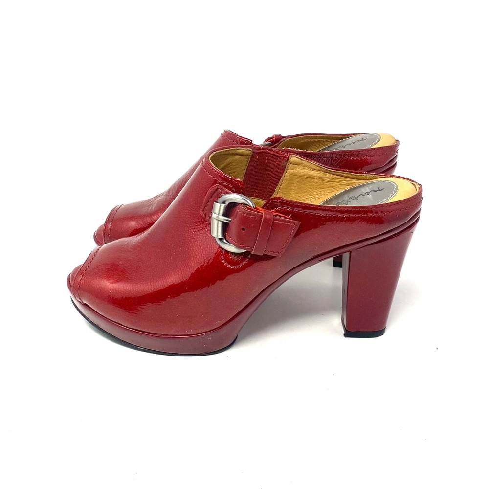 Nurture Sandals
